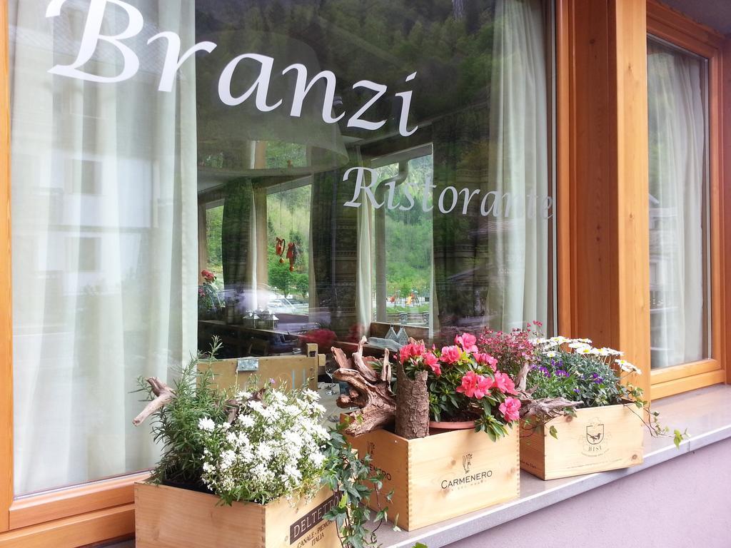 Hotel Pedretti Branzi Bagian luar foto