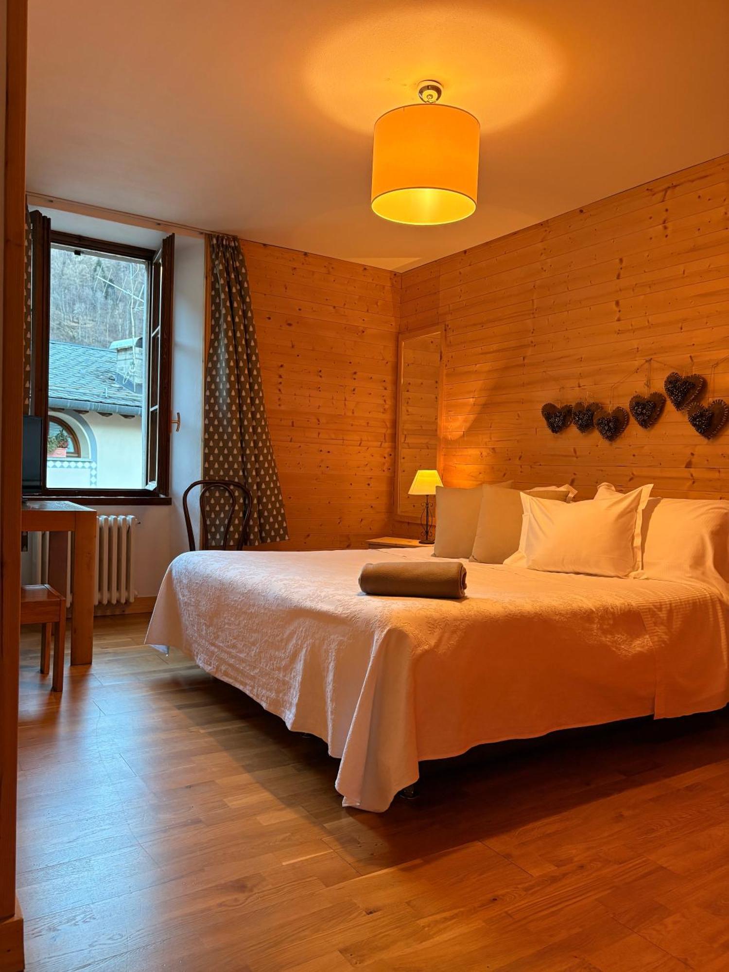 Hotel Pedretti Branzi Bagian luar foto