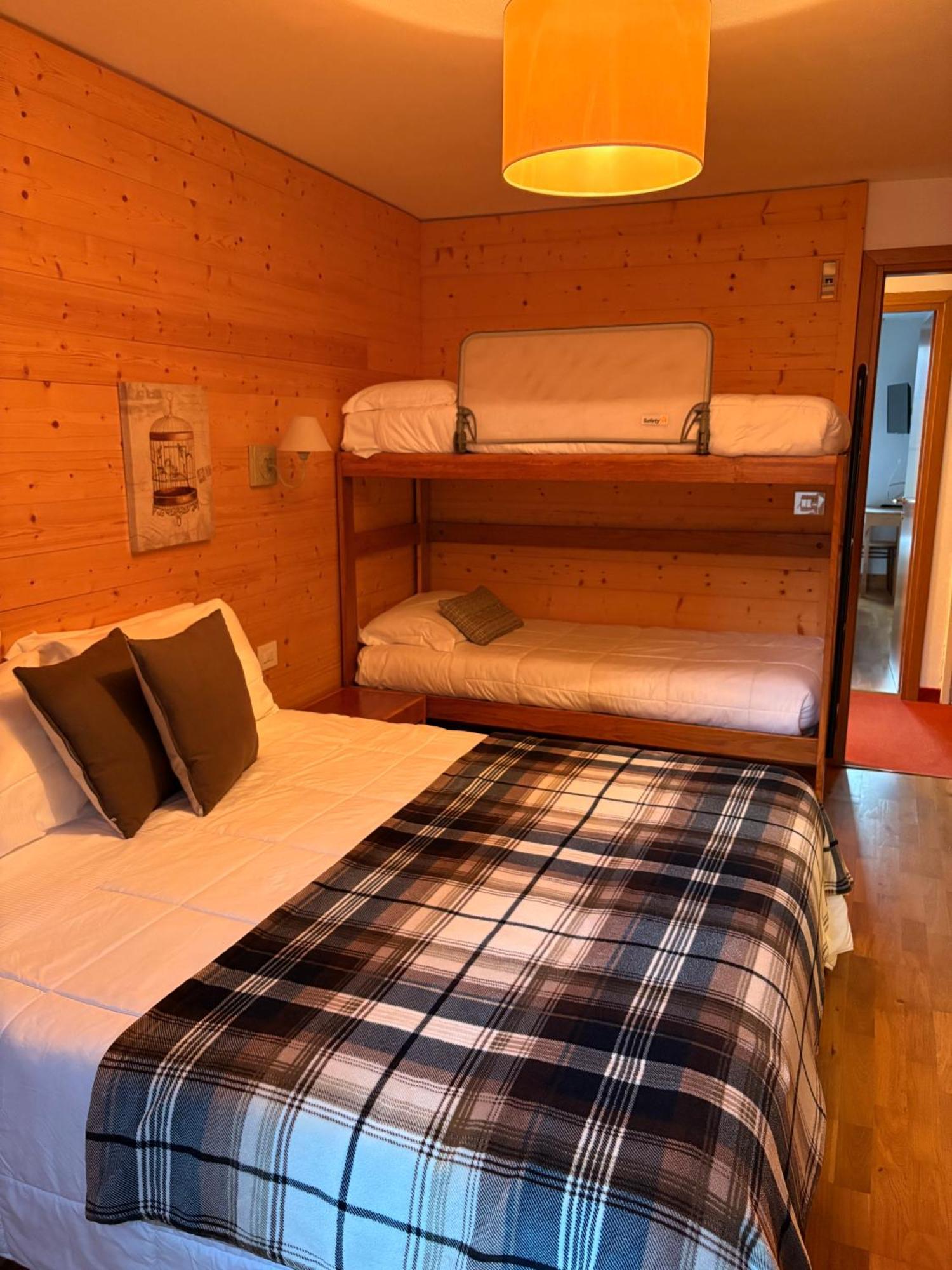 Hotel Pedretti Branzi Bagian luar foto